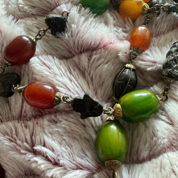 RARE Vintage multi colors Honey Butterscotch Amber Bakelite Wood Necklace - Picture 3 of 11